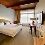 Ibis Styles Nord מלון 3*